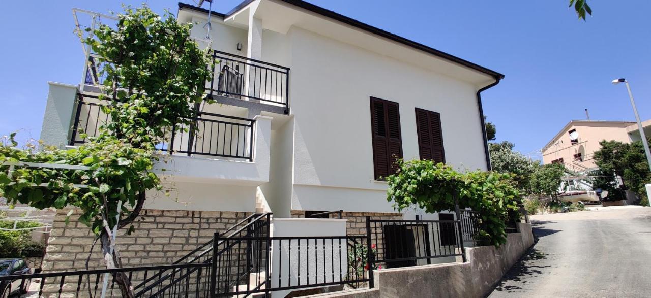 Apartmani Grebaštica Esterno foto